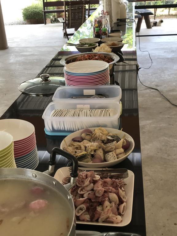 Sangtong Beach Resort Laem Sing Luaran gambar