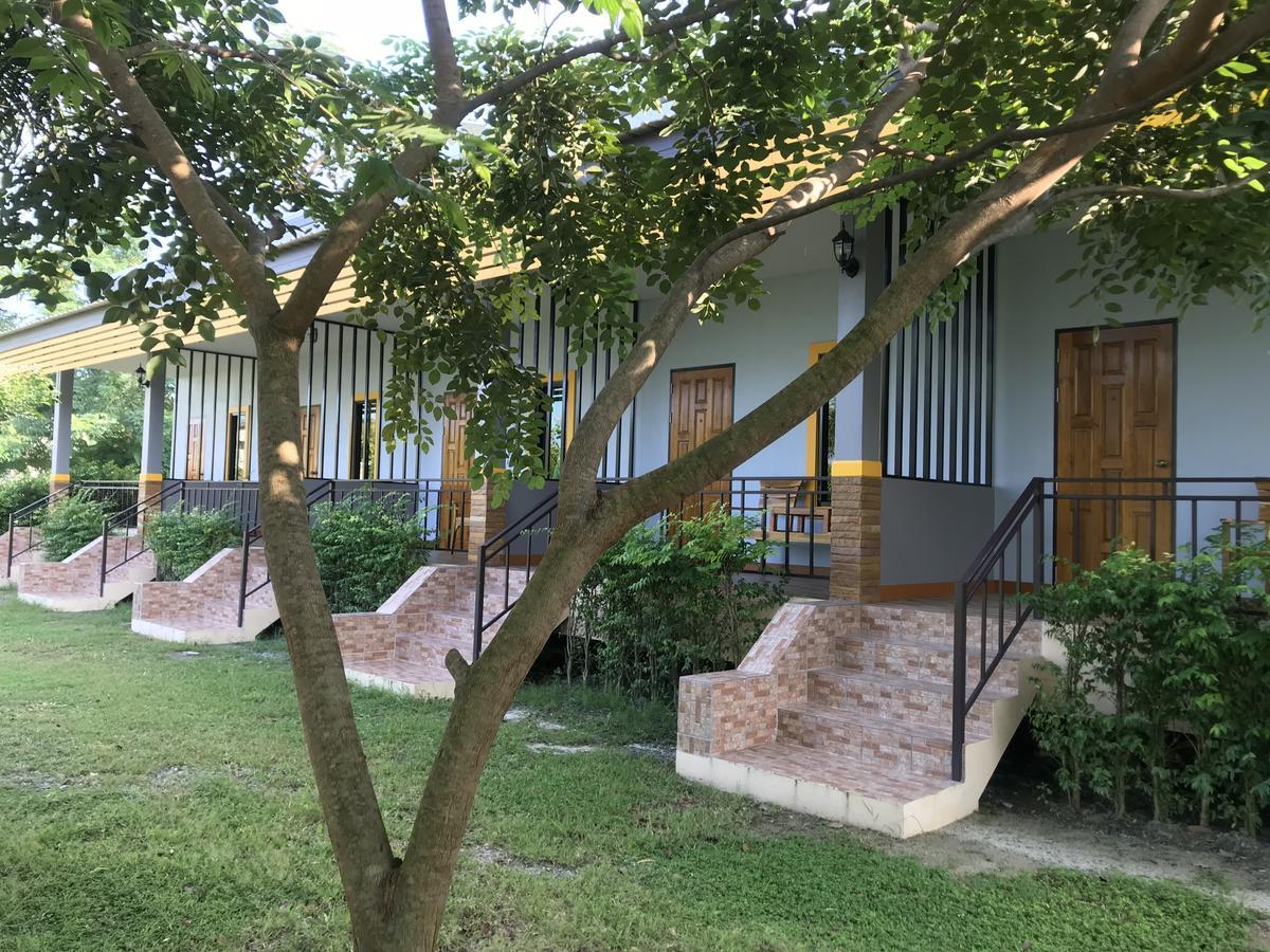 Sangtong Beach Resort Laem Sing Luaran gambar