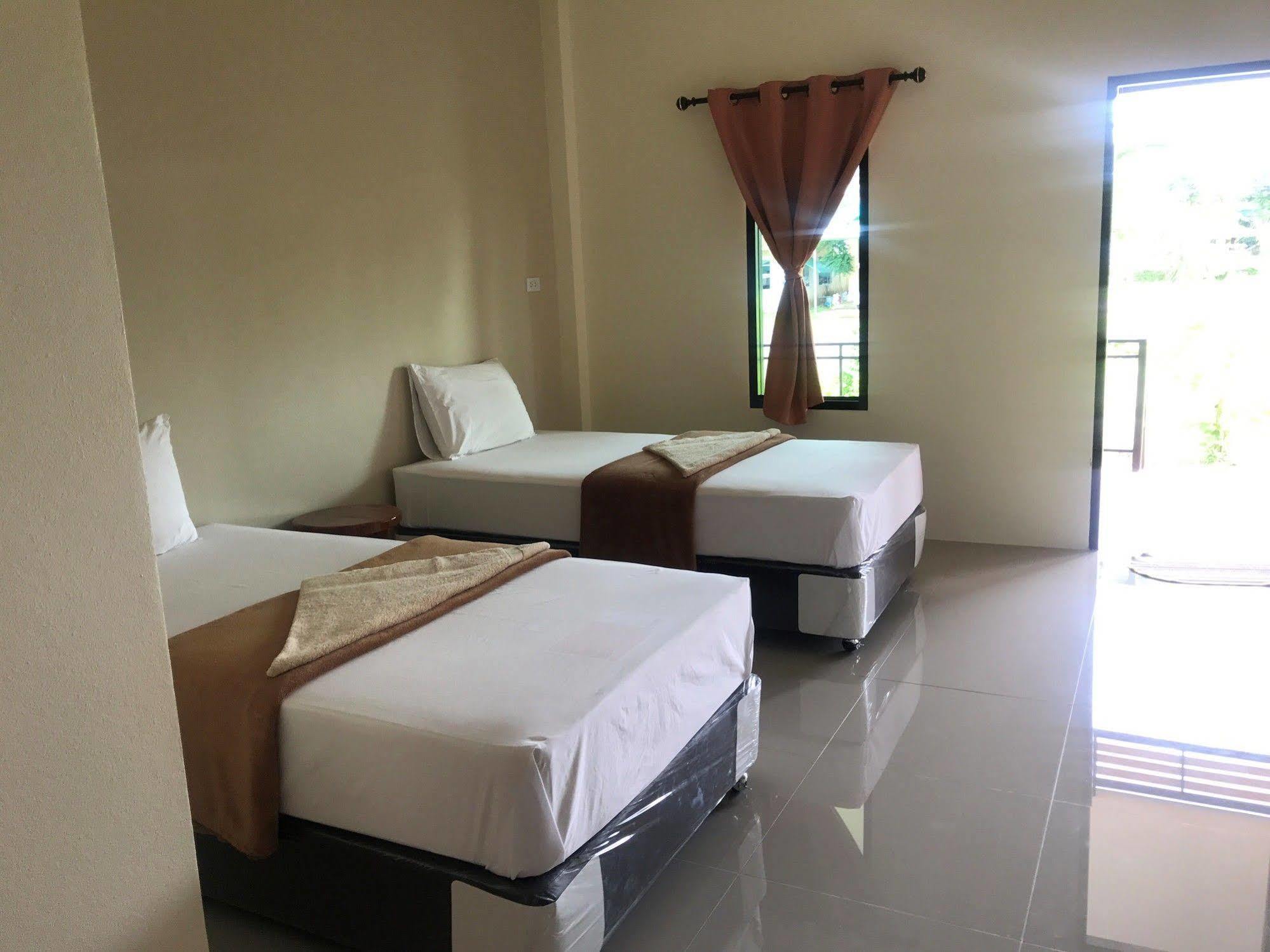 Sangtong Beach Resort Laem Sing Luaran gambar