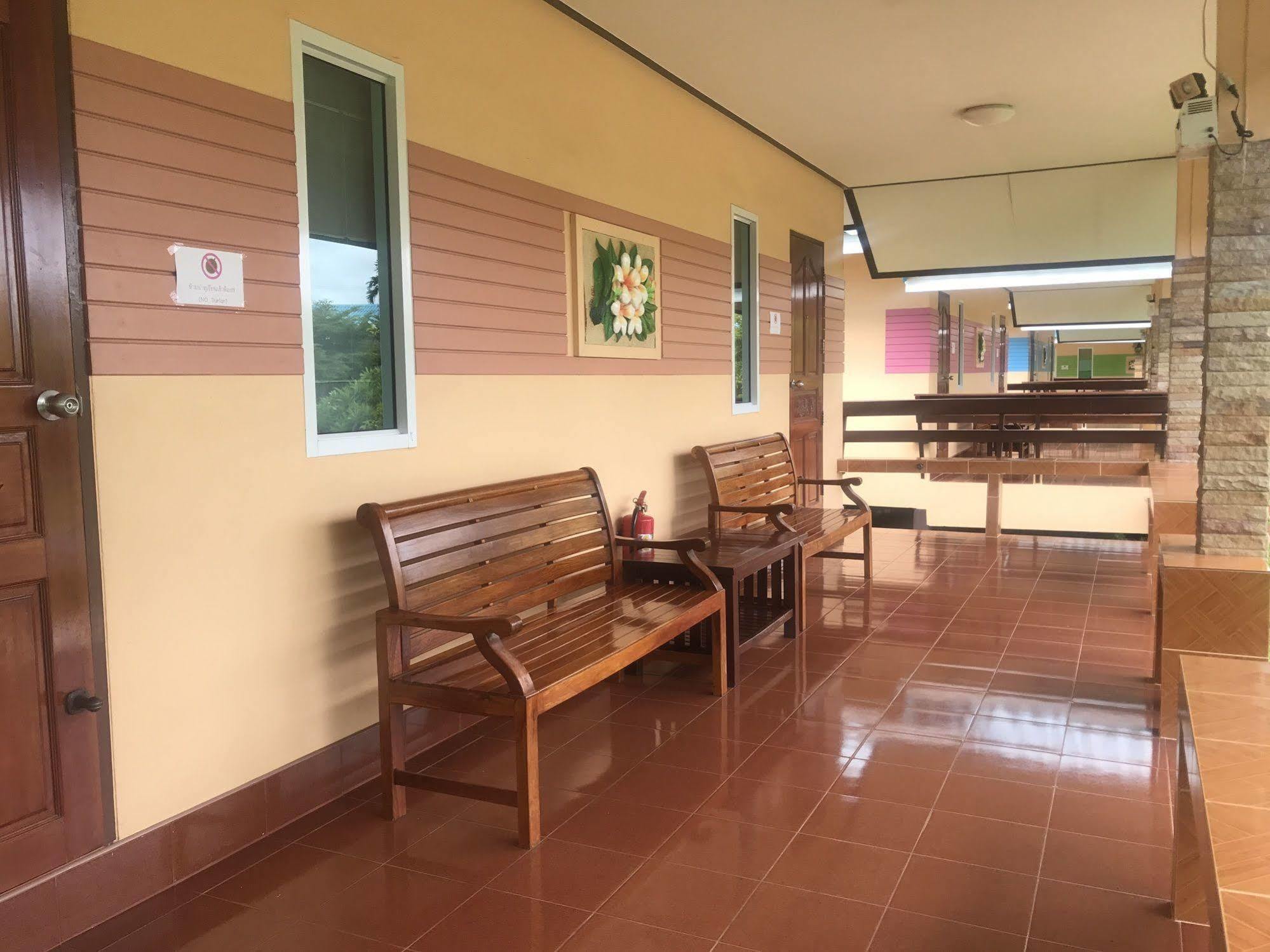 Sangtong Beach Resort Laem Sing Luaran gambar